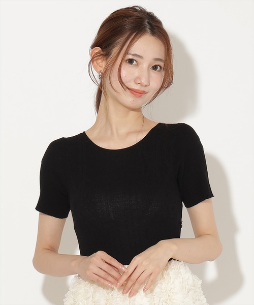 AND COUTURE(アンドクチュール)の「フラワーチュールドッキングニットワンピース(ワンピース・レディース・グレー/ブラック・FREE)」の6枚目の写真