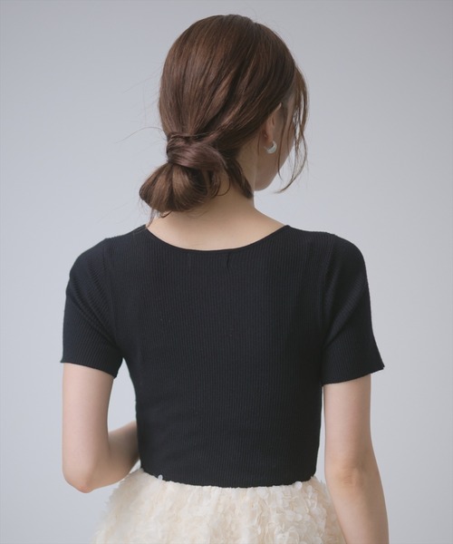 AND COUTURE(アンドクチュール)の「フラワーチュールドッキングニットワンピース(ワンピース・レディース・グレー/ブラック・FREE)」の10枚目の写真