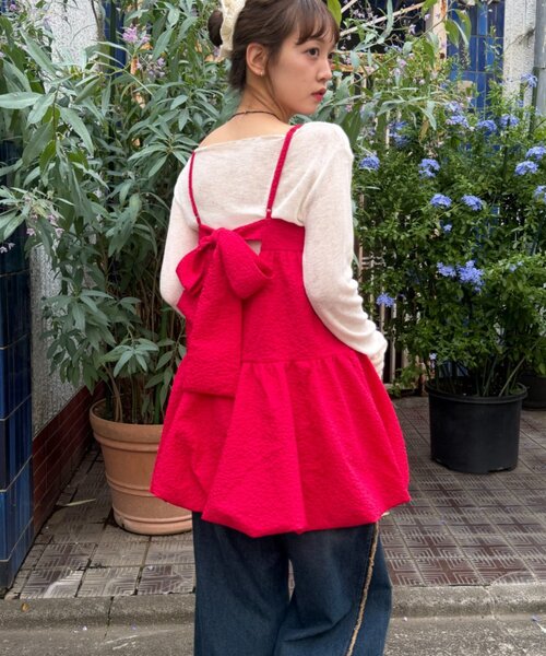 w closet（ダブルクローゼット）の「【バックリボン】エンボスバルーンミニキャミワンピース（ワンピース・レディース・オフホワイト/レッド/ブラック・FREE）」の3枚目の写真