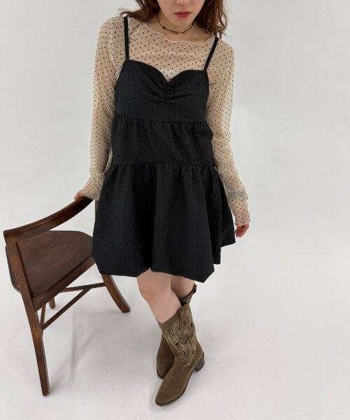 w closet（ダブルクローゼット）の「【バックリボン】エンボスバルーンミニキャミワンピース（ワンピース・レディース・オフホワイト/レッド/ブラック・FREE）」の2枚目の写真