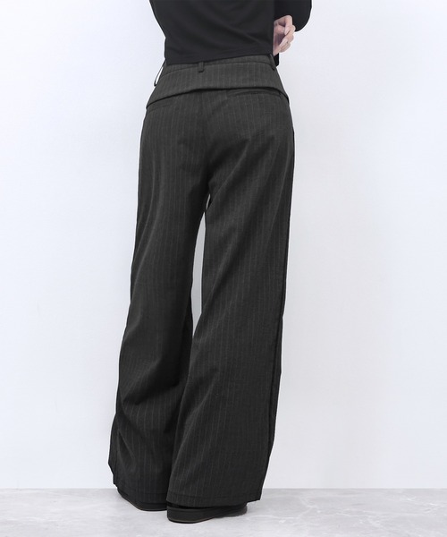 FOLLOWIN(フォロウィン)の「レイヤードウエスト ピンストライプワイドパンツ(スラックス・レディース・ブラック・X-SMALL/LARGE/MEDIUM/SMALL)」の7枚目の写真