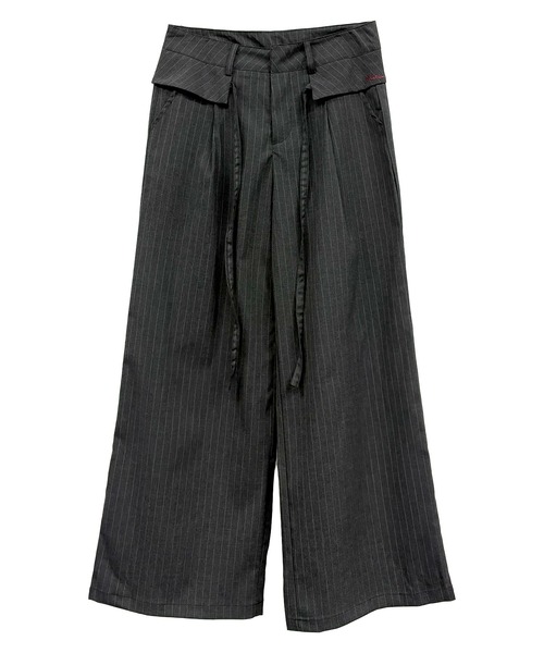 FOLLOWIN(フォロウィン)の「レイヤードウエスト ピンストライプワイドパンツ(スラックス・レディース・ブラック・X-SMALL/LARGE/MEDIUM/SMALL)」の14枚目の写真