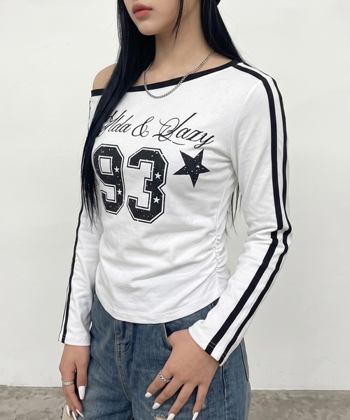 non-hedge(ノンヘッジ)の「ラインオフショルダーロンT(Tシャツ/カットソー・レディース・レッド/ネイビー/ブラック/オフホワイト・FREE)」の2枚目の写真
