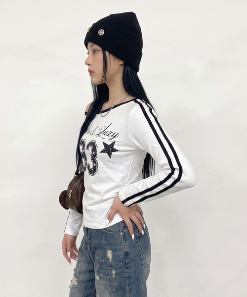 non-hedge(ノンヘッジ)の「ラインオフショルダーロンT(Tシャツ/カットソー・レディース・レッド/ネイビー/ブラック/オフホワイト・FREE)」の21枚目の写真