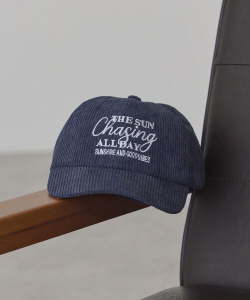 AMERICAN HOLIC(アメリカンホリック)の「コーデュロイロゴキャップ(キャップ・レディース・ピンク/アイボリー/ベージュ/ネイビー・FREE)」の6枚目の写真