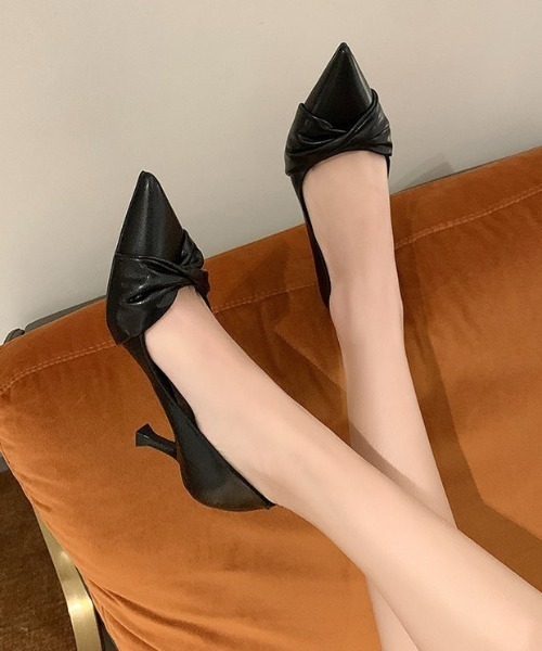STYLEBLOCK(スタイルブロック)の「ツイストデザインパンプス/5cmヒール(パンプス・レディース・アイボリー/ブラック・23.5cm/24.5cm)」の18枚目の写真