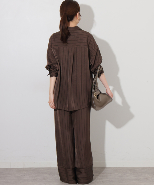 JOURNAL STANDARD relume(ジャーナルスタンダード レリューム)の「サテンストライプパジャマシャツ(シャツ/ブラウス・レディース・ネイビー/ブラウン・FREE)」の17枚目の写真