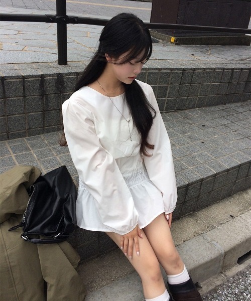 anyonemore(エニワンモア)の「ウエストギャザーパフ長袖ミニワンピース(ワンピース・レディース・ホワイト・FREE)」の10枚目の写真