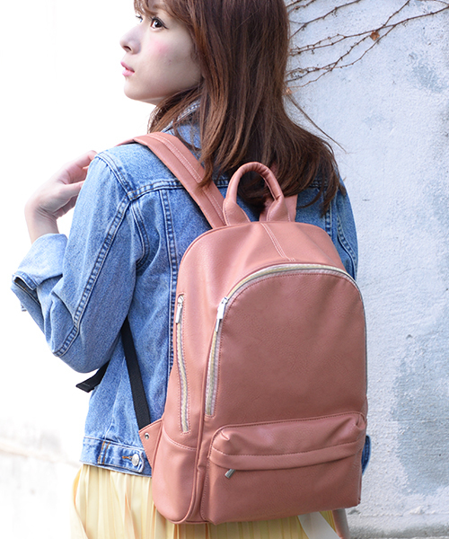 DEVICE(デバイス)の「Rename スクエア シンプル サイド ポケット リュックサック バックパック(バックパック/リュック・レディース・モカ/ネイビー/ブルー系その他/ターコイズブルー/ダークブラウン/キャメル/ブラック/ブラウン系その他/ピンク系その他/ピンク/ブラック×ホワイト/トリコロール/グレー系その他/ブルー系その他2/ブルー系その他3/グレー系その他2/ベージュ×ブラック・FREE)」の15枚目の写真