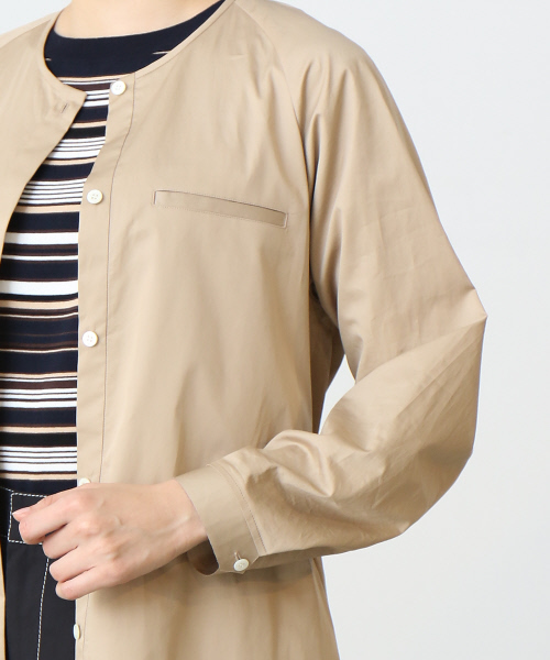 Abahouse Devinette（ドゥヴィネット）の「シャイニーコットンコート【GLOW 2017年05月号 P.44掲載】（その他アウター・レディース・ベージュ/ネイビー・FREE）」の7枚目の写真