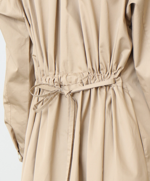 Abahouse Devinette（ドゥヴィネット）の「シャイニーコットンコート【GLOW 2017年05月号 P.44掲載】（その他アウター・レディース・ベージュ/ネイビー・FREE）」の10枚目の写真