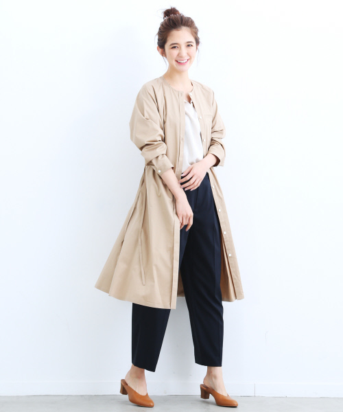 Abahouse Devinette（ドゥヴィネット）の「シャイニーコットンコート【GLOW 2017年05月号 P.44掲載】（その他アウター・レディース・ベージュ/ネイビー・FREE）」の15枚目の写真