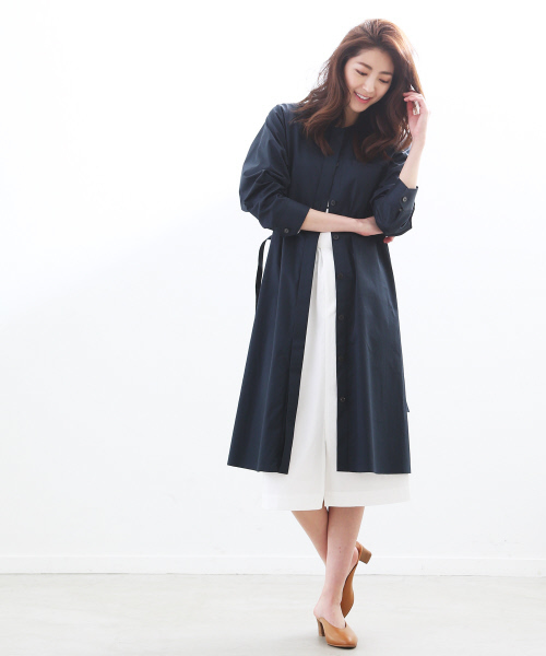 Abahouse Devinette（ドゥヴィネット）の「シャイニーコットンコート【GLOW 2017年05月号 P.44掲載】（その他アウター・レディース・ベージュ/ネイビー・FREE）」の14枚目の写真