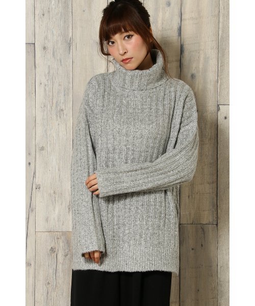 VENCEEXCHANGE（ヴァンスエクスチェンジ）の「シンタムリブアミチュニック                  （ニット/セーター・レディース・ブラック/オフホワイト/グレー/ブラウン・MEDIUM）」の4枚目の写真