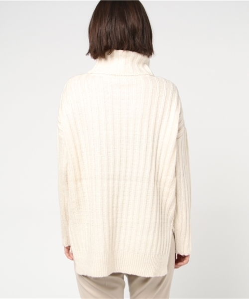 VENCEEXCHANGE（ヴァンスエクスチェンジ）の「シンタムリブアミチュニック                  （ニット/セーター・レディース・ブラック/オフホワイト/グレー/ブラウン・MEDIUM）」の7枚目の写真