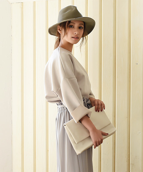 Luz Llena (NEY)(ラズレナニー)の「フェイクスエード・ボンディングトップス(Tシャツ/カットソー・レディース・ライトグレー/ブラウン/ピンク・MEDIUM)」の5枚目の写真