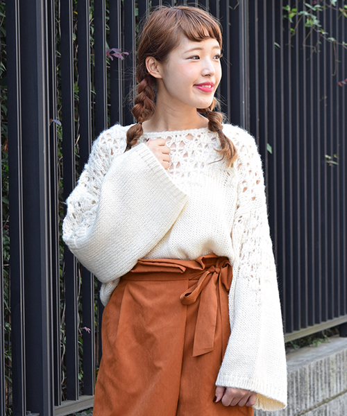 w closet(ダブルクローゼット)の「透かし編みモヘアプルオーバー(ニット/セーター・レディース・ホワイト/ピンク/イエロー・FREE)」の2枚目の写真