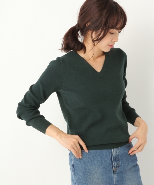 A part by（アパートバイ）の「【WEB限定カラー】14GミリオンHOTVPOニットLS　772856 （ニット/セーター・レディース・オフホワイト/オレンジ/グリーン/ブラック系その他/グレー系その他/ベージュ系その他/ライトパープル/コーラルピンク/ライトブルー/ブラック/グリーン系その他/マスタード/レッド・LARGE/MEDIUM）」の6枚目の写真