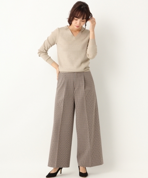 A part by（アパートバイ）の「【WEB限定カラー】14GミリオンHOTVPOニットLS　772856 （ニット/セーター・レディース・オフホワイト/オレンジ/グリーン/ブラック系その他/グレー系その他/ベージュ系その他/ライトパープル/コーラルピンク/ライトブルー/ブラック/グリーン系その他/マスタード/レッド・LARGE/MEDIUM）」の14枚目の写真