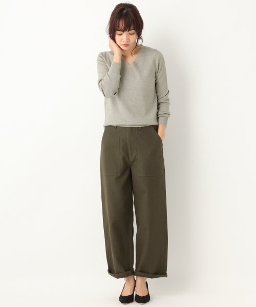 A part by（アパートバイ）の「【WEB限定カラー】14GミリオンHOTVPOニットLS　772856 （ニット/セーター・レディース・オフホワイト/オレンジ/グリーン/ブラック系その他/グレー系その他/ベージュ系その他/ライトパープル/コーラルピンク/ライトブルー/ブラック/グリーン系その他/マスタード/レッド・LARGE/MEDIUM）」の15枚目の写真