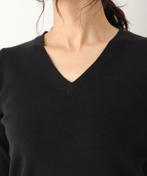 A part by（アパートバイ）の「【WEB限定カラー】14GミリオンHOTVPOニットLS　772856 （ニット/セーター・レディース・オフホワイト/オレンジ/グリーン/ブラック系その他/グレー系その他/ベージュ系その他/ライトパープル/コーラルピンク/ライトブルー/ブラック/グリーン系その他/マスタード/レッド・LARGE/MEDIUM）」の21枚目の写真