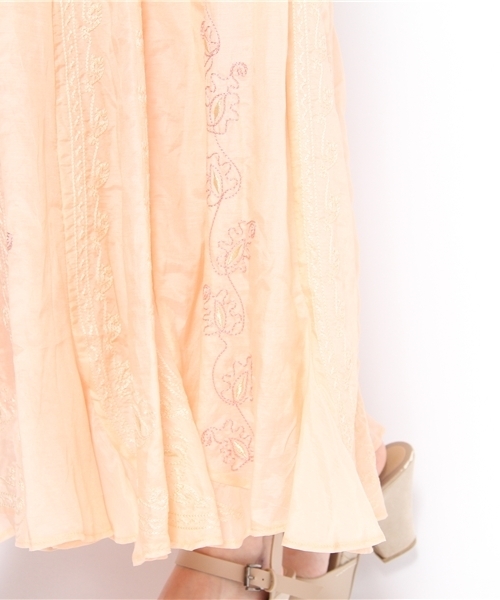 Language（ランゲージ）の「刺繍ロング刺繍ワンピース（ワンピース・レディース・ホワイト系/グリーン系/ピンク系・38）」の7枚目の写真