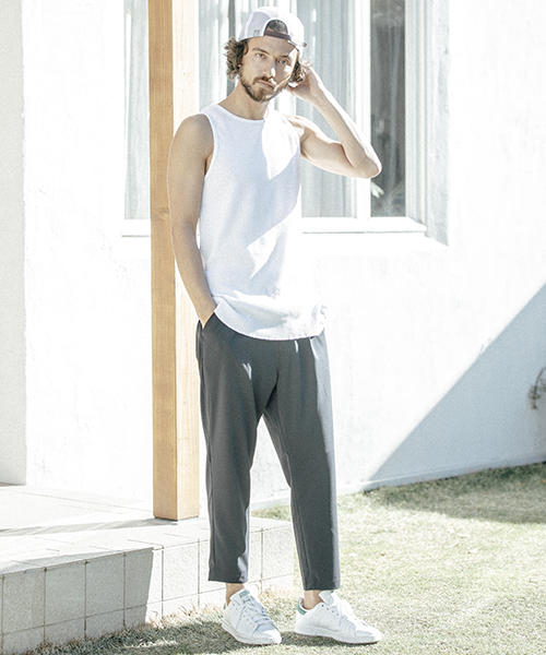 ANGENEHM（アンゲネーム）の「mp5834-1 Tuck Tapered Ankle Pants パンツ（その他パンツ・メンズ・ネイビー/ベージュ/ブラック・M/S/L）」の4枚目の写真