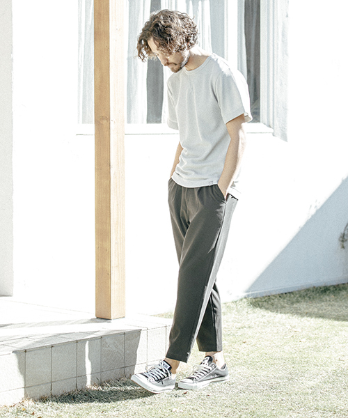 ANGENEHM（アンゲネーム）の「mp5834-1 Tuck Tapered Ankle Pants パンツ（その他パンツ・メンズ・ネイビー/ベージュ/ブラック・M/S/L）」の6枚目の写真