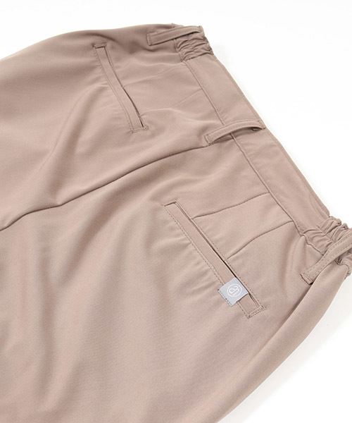 ANGENEHM（アンゲネーム）の「mp5834-1 Tuck Tapered Ankle Pants パンツ（その他パンツ・メンズ・ネイビー/ベージュ/ブラック・M/S/L）」の19枚目の写真