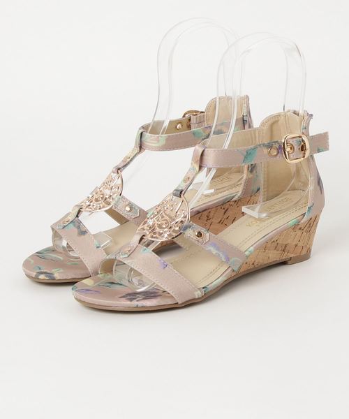 KOBE LETTUCE(コウベレタス)の「4.5cmコルク風ウェッジソールバックZipストーン付GOLDパーツサンダル(サンダル・レディース・ベージュ系その他/レッド系その他/パイソン/ベージュ/グレー/オフホワイト/サックスブルー/ピンク/その他2/ブラック・L/LL/M/S)」の5枚目の写真