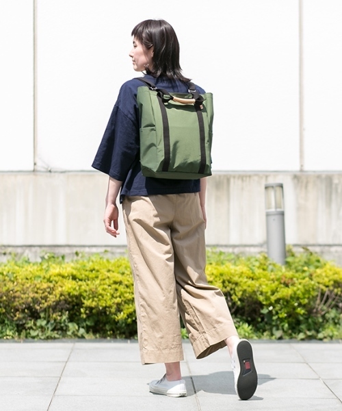 ANONYM CRAFTSMAN DESIGN(アノニムクラフツマンデザイン)の「【ANONYM CRAFTSMAN DESIGN / アノニムクラフツマンデザイン】SUNNY DAY 2WAY TOTE M トートバッグ(トートバッグ・レディース・ブラック/カーキ/ネイビー/マスタード・FREE)」の3枚目の写真