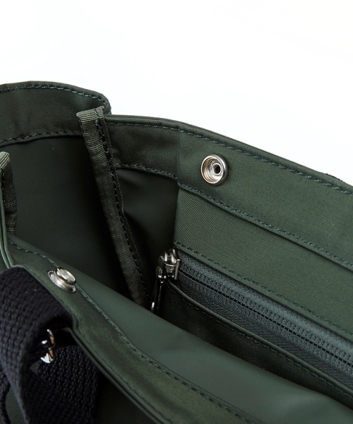 ANONYM CRAFTSMAN DESIGN(アノニムクラフツマンデザイン)の「【ANONYM CRAFTSMAN DESIGN / アノニムクラフツマンデザイン】SUNNY DAY 2WAY TOTE M トートバッグ(トートバッグ・レディース・ブラック/カーキ/ネイビー/マスタード・FREE)」の17枚目の写真