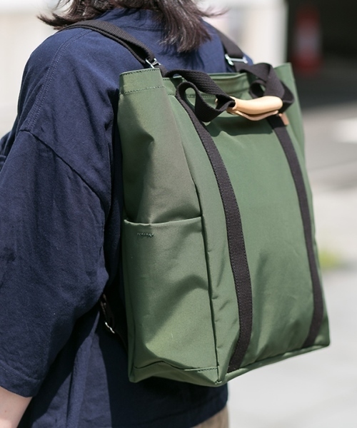 ANONYM CRAFTSMAN DESIGN(アノニムクラフツマンデザイン)の「【ANONYM CRAFTSMAN DESIGN / アノニムクラフツマンデザイン】SUNNY DAY 2WAY TOTE M トートバッグ(トートバッグ・レディース・ブラック/カーキ/ネイビー/マスタード・FREE)」の12枚目の写真