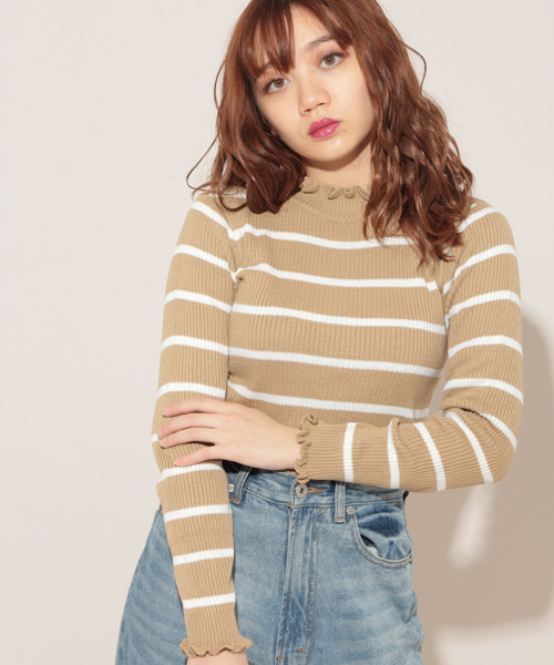 apres jour（アプレジュール）の「フリルハイネックリブニット【ZOZOTOWN限定アイテム】（ニット/セーター・レディース・ブラック/ベージュ/パープル/アイボリー/クリーム・フリー）」の3枚目の写真