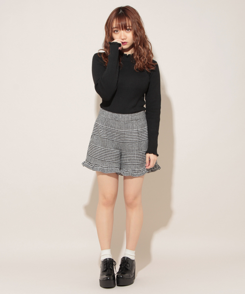 apres jour（アプレジュール）の「フリルハイネックリブニット【ZOZOTOWN限定アイテム】（ニット/セーター・レディース・ブラック/ベージュ/パープル/アイボリー/クリーム・フリー）」の6枚目の写真