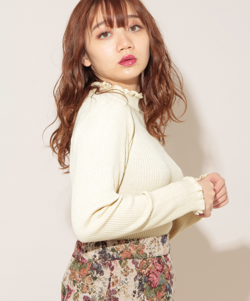 apres jour（アプレジュール）の「フリルハイネックリブニット【ZOZOTOWN限定アイテム】（ニット/セーター・レディース・ブラック/ベージュ/パープル/アイボリー/クリーム・フリー）」の18枚目の写真