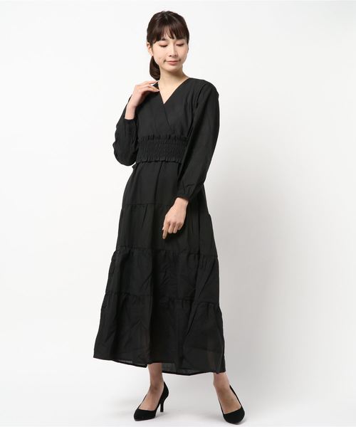 KOBE LETTUCE（コウベレタス）の「シャーリングベルト付き3wayカシュクールティアードマキシワンピース（ワンピース・レディース・ブラック/パープル/オフホワイト/ブルー/ライトカーキ・FREE）」の4枚目の写真