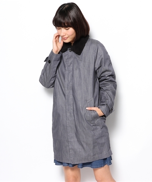 WHO'S WHO gallery（フーズフーギャラリー）の「2WAYデニムステンカラー（ステンカラーコート・レディース・グレー/ネイビー・FREE）」の3枚目の写真