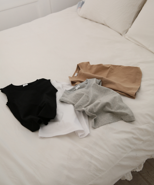 LOWRYS FARM(ローリーズファーム)の「USAノースリーブ 830613(タンクトップ・キッズ・ブラック/ベージュ/グレー/オフホワイト・100/110/120)」の15枚目の写真