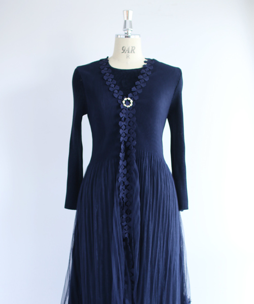 Cawaii カワイイ のファッション ワンピース ワンピース 流れ咲く花ライン ドレッシーなアコーディオンワンピース ワンピース