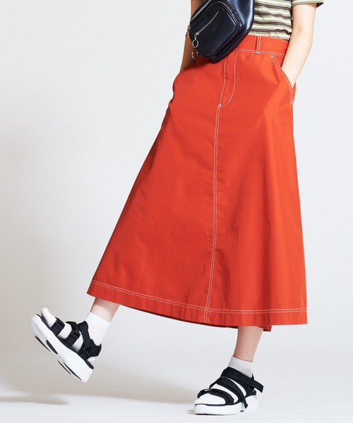 WEGO(ウィゴー)の「WEGO/チノサーキュラーミモレスカート(スカート・レディース・ホワイト/ブラック/ベージュ/カーキ/ダークオレンジ/ダークベージュ・SMALL/MEDIUM/LARGE)」の1枚目の写真