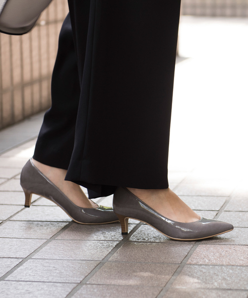 Au BANNISTER(オゥバニスター)の「【晴雨兼用/販売店舗限定】ミドルヒールパンプス(パンプス・レディース・ブラック/グレー/ベージュ/アイボリー・37/36/39/38/35)」の14枚目の写真