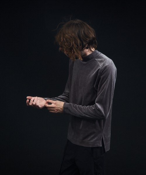 5351 POUR LES HOMMES（ゴーサンゴーイチプールオム）の「コールモックネックプルオーバー（Tシャツ/カットソー・メンズ・ブラック/ベージュ/ネイビー/グレー/ボルドー・44/46/48/50）」の3枚目の写真