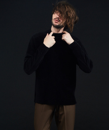 コールモックネックプルオーバー