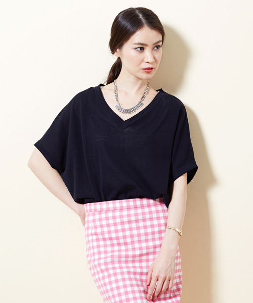 UNITED ARROWS（ユナイテッドアローズ）の「○UAB HT-CO Vネック フレンチスリーブ ニット§◆（ニット/セーター・レディース・ホワイト/ブラック/オレンジ/イエロー/ライトブルー/ネイビー/グレー・フリー）」の6枚目の写真