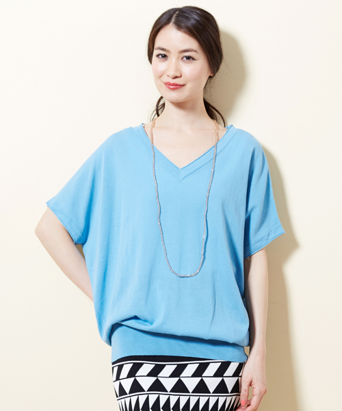 UNITED ARROWS（ユナイテッドアローズ）の「○UAB HT-CO Vネック フレンチスリーブ ニット§◆（ニット/セーター・レディース・ホワイト/ブラック/オレンジ/イエロー/ライトブルー/ネイビー/グレー・フリー）」の5枚目の写真