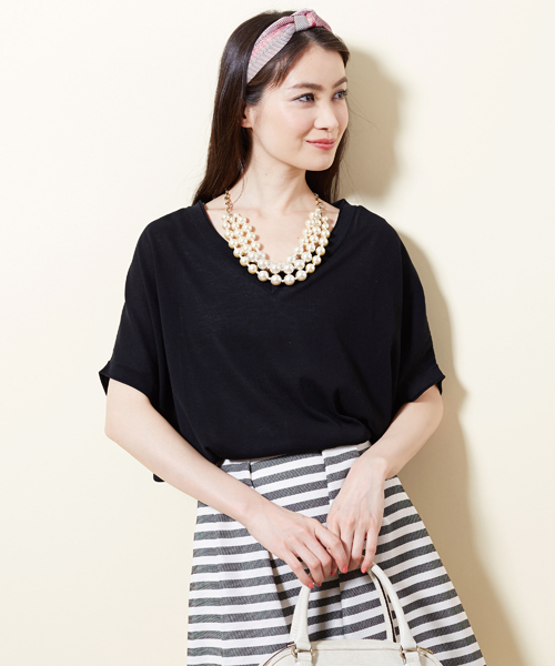 UNITED ARROWS（ユナイテッドアローズ）の「○UAB HT-CO Vネック フレンチスリーブ ニット§◆（ニット/セーター・レディース・ホワイト/ブラック/オレンジ/イエロー/ライトブルー/ネイビー/グレー・フリー）」の3枚目の写真