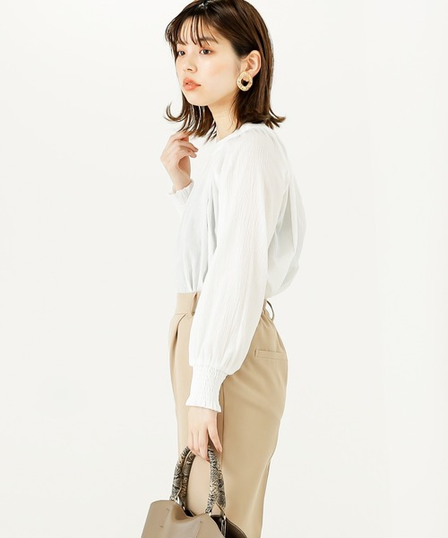 natural couture(ナチュラルクチュール)の「【WEB限定カラー有り】楊柳ガーゼギャザーブラウス(シャツ/ブラウス・レディース・ホワイト/ベージュ/サックスブルー/ミント/ブラック・FREE)」の8枚目の写真