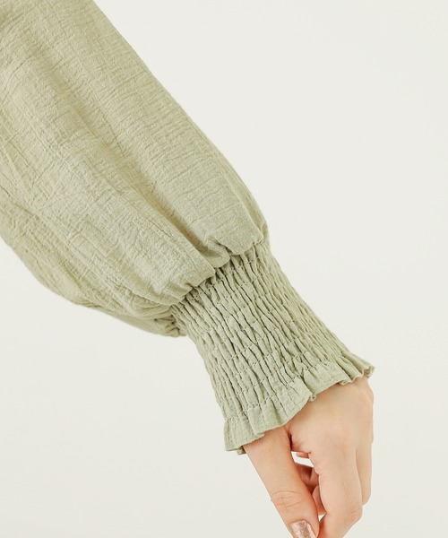 natural couture(ナチュラルクチュール)の「【WEB限定カラー有り】楊柳ガーゼギャザーブラウス(シャツ/ブラウス・レディース・ホワイト/ベージュ/サックスブルー/ミント/ブラック・FREE)」の10枚目の写真