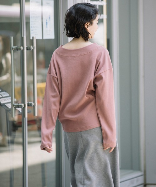 Munich(ミューニック)の「ハイテンションサーキュラーリブ ラウンドネックプルオーバー(セットアップ可)(Tシャツ/カットソー・レディース・ベージュ/ダークグレー/スモークピンク・FREE)」の8枚目の写真